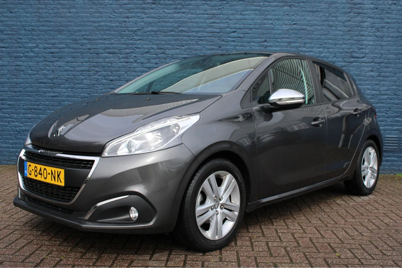 Peugeot 208 5drs 1.2 PureTech Signature