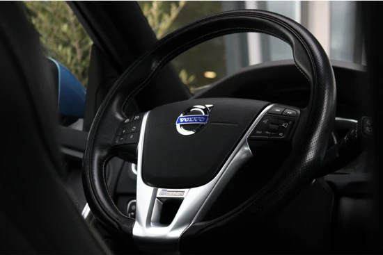 Volvo V60 T4 R-Design | Navigatie | Leder-Alcantara | Cruise Control | Climate Control | 18 Inch