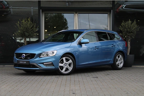 Volvo V60 T4 R-Design | Navigatie | Leder-Alcantara | Cruise Control | Climate Control | 18 Inch