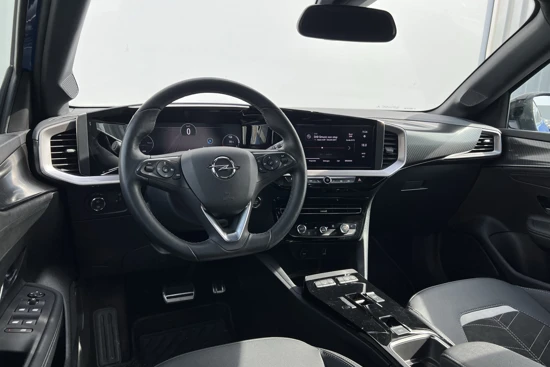 Opel Mokka Electric Ultimate | Cruise control adaptief | Parkeercamera | Apple Carplay/Android Auto | Stoel en stuur verwarming | Navigatie |