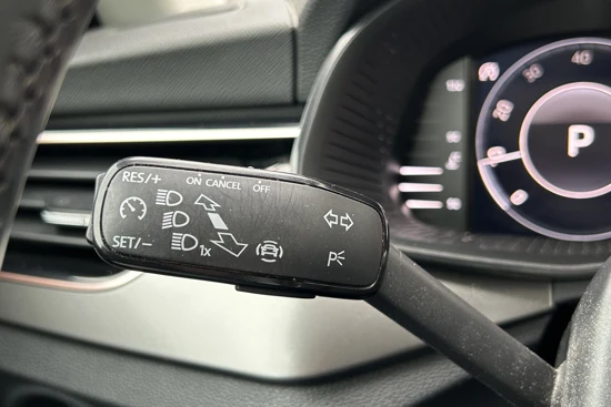 Škoda Kamiq 1.0 TSI 110pk Business Edition | DSG AUTOMAAT | All season banden | Navigatie | Stoelverwarming |