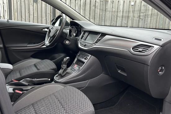 Opel Astra Astra 1.2 110pk | Navigatie | All season banden | AGR bestuurdersstoel | Parkeersensoren voor + achter | Climate control |