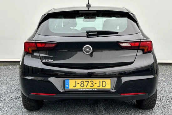 Opel Astra Astra 1.2 110pk | Navigatie | All season banden | AGR bestuurdersstoel | Parkeersensoren voor + achter | Climate control |