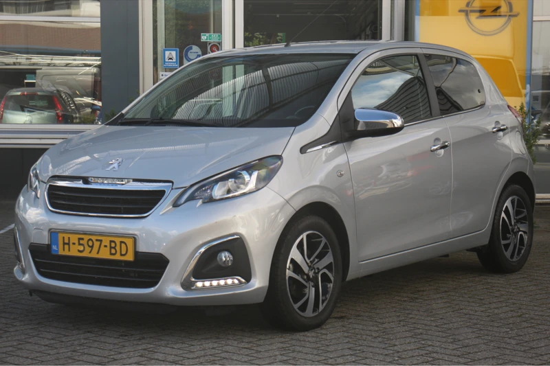 Peugeot 108 108 5-deurs Allure 1.0 e-VTi 72pk | Cruise control | Camera | Lichtmetalen velgen |