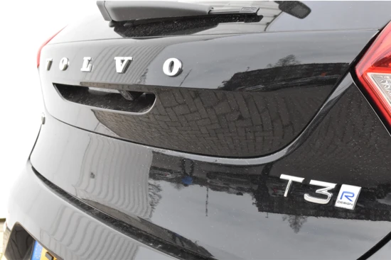 Volvo V40 T3 R-Design #LageKM! #VolvoSelekt #HarmanKardon #Panorama