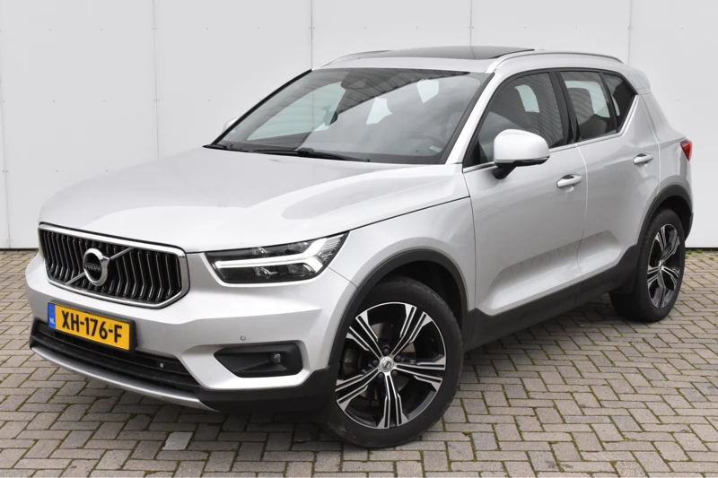 Volvo XC40 T4 AWD Inscription #2000KG-Trekgewicht #Panorama #Leer #Intellisafe