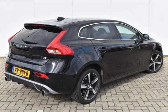 Volvo V40 T3 R-Design Intellisafe!! #Pano #HarmanKardon #Standkachel