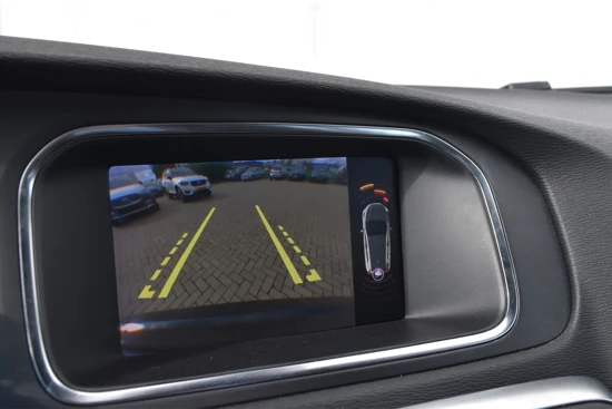 Volvo V40 T3 R-Design Intellisafe!! #Pano #HarmanKardon #Standkachel