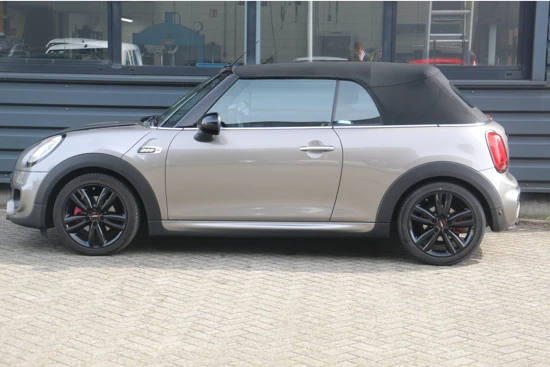 MINI Mini 1.5 136pk | Cabriolet | John Cooper Works | Navigatie | JCW Chili pakket | airco (automatisch) | cruise control | dimlichten aut