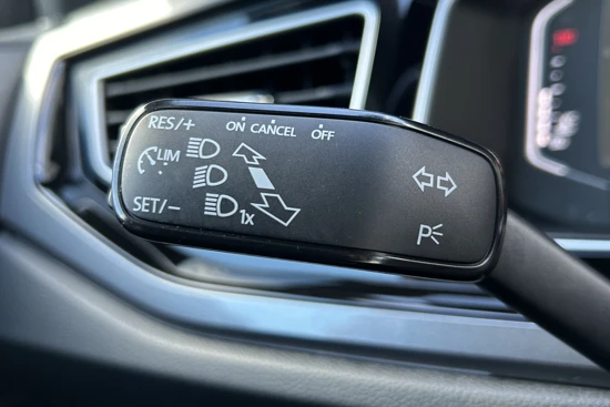 Volkswagen Polo 2.0 TSI 200 pk GTI | Elektrisch glazen panorama-dak | Parkeer Sensoren | Led koplampen |