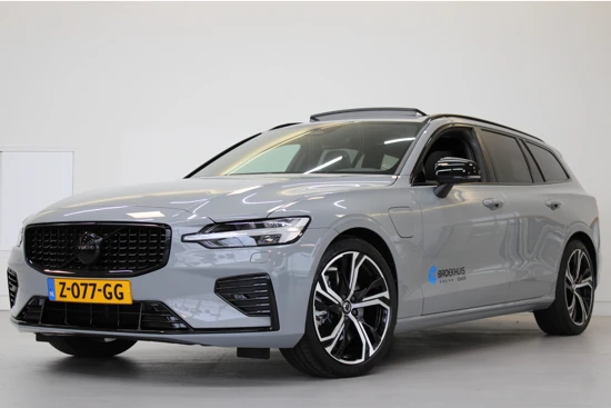 Volvo V60 T6 350PK Recharge AWD Ultimate Dark | Black Pack | 19'' | HUD | Panoramadak | Getint Glas