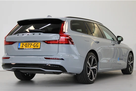 Volvo V60 T6 350PK Recharge AWD Ultimate Dark | Black Pack | 19'' | HUD | Panoramadak | Getint Glas