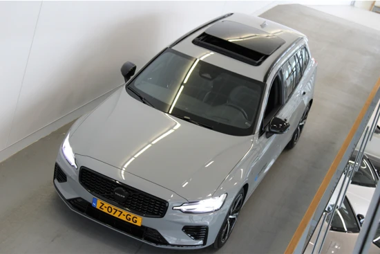 Volvo V60 T6 350PK Recharge AWD Ultimate Dark | Black Pack | 19'' | HUD | Panoramadak | Getint Glas