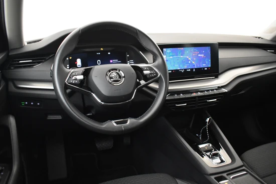 Škoda Octavia Combi 1.4 TSI iV PHEV Octavia Ambition 204pk | Cruise control | Navigatie via app | Parkeersensoren achter | DAB radio | Led kop