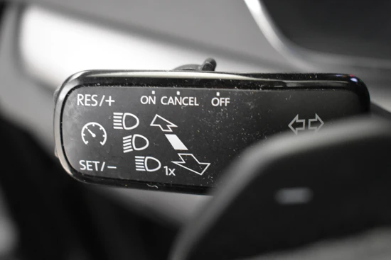 Škoda Octavia Combi 1.4 TSI iV PHEV Octavia Ambition 204pk | Cruise control | Navigatie via app | Parkeersensoren achter | DAB radio | Led kop