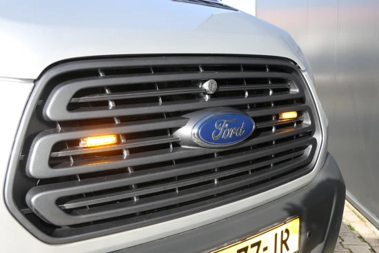 Ford Transit 350 2.0 TDCI 130pk RWD L3H2 Trend | Sortimo Inrichting | Kraan! | 2800kg Trekgewicht | Compleet! | Camera