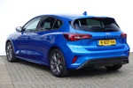 Ford Focus 1.0 EcoBoost Hybrid 125PK ST-Line | CAMERA | STOEL+STUUR+VOORRUITVERWARMING | PARKEERSENSOREN V+A |