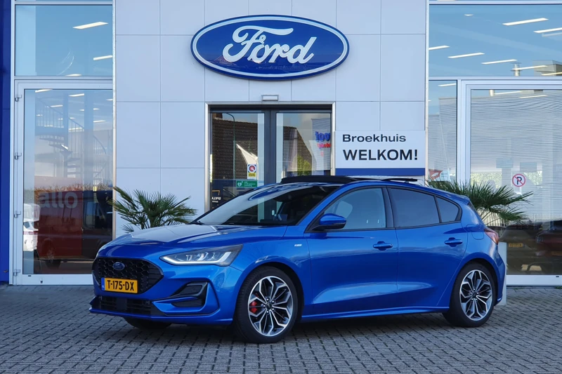 Ford Focus 1.0 Hybrid ST Line X | 155 PK! | Panoramadak | Head-up display | Adap. Cruise Control | Winter Pack |