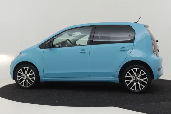 Volkswagen e-Up! 83pk Cruise control | Camera achter | Stoelverwarming | privacy glass | Led dagrijverlichting | Parkeersensoren achter | DAB rad