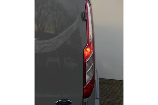 Ford Transit Custom 320 2.0 TDCI 170PK L2H1 MS-RT Automaat | DUBBELCABINE | ADAPTIVE CRUISE | DODEHOEKDETECTIE | ZIJ- EN GORDIJNAIRBAGS |