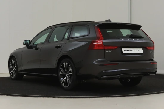 Volvo V60 B4 Plus Dark | Leder | Harman Kardon | 360° Camera | Lighting-pack | Panoramadak | Elek. Stoelen | Elek. Achterklep