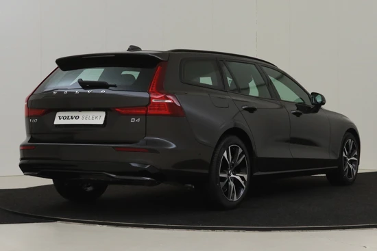 Volvo V60 B4 Plus Dark | Leder | Harman Kardon | 360° Camera | Lighting-pack | Panoramadak | Elek. Stoelen | Elek. Achterklep