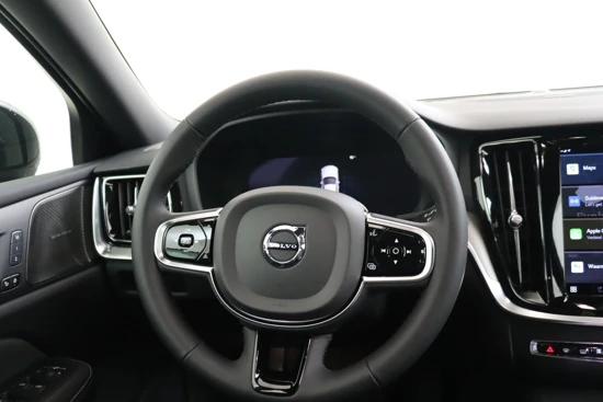 Volvo V60 B4 Plus Dark | Leder | Harman Kardon | 360° Camera | Lighting-pack | Panoramadak | Elek. Stoelen | Elek. Achterklep