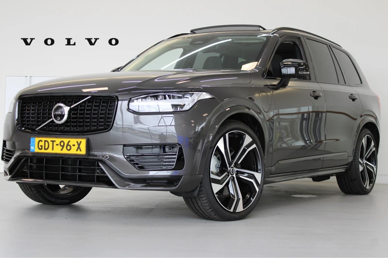 Volvo XC90 T8 455PK Ultimate Dark | Full Options! | Massage | Luchtvering | B&W Audio | Trekhaak | Gelam Glas