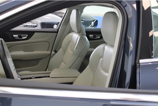 Volvo S60 B3 163PK Inscription | 4-Zone Climate | Camera | BLIS | Pilot Assist | Leder | Memory