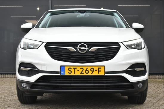 Opel Grandland X 1.2 Turbo Online Edition+ 130pk | Trekhaak | Navigatie | AGR-Comfortstoelen | Climate Control | Parelmoer Wit | Parkeersensoren