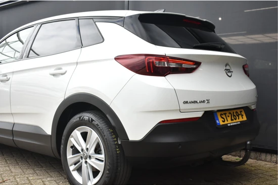 Opel Grandland X 1.2 Turbo Online Edition+ 130pk | Trekhaak | Navigatie | AGR-Comfortstoelen | Climate Control | Parelmoer Wit | Parkeersensoren