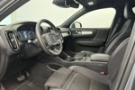 Volvo XC40 T4 Momentum | 360o camera | Getint glas | BLIS | Carplay | Draadloos laden | 19" wielen |
