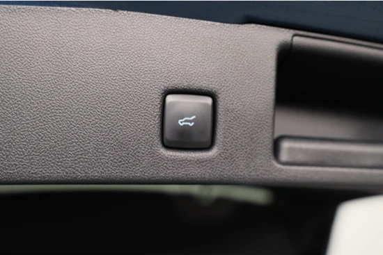 Ford Kuga 2.5 PHEV ST-Line X | Driver Assistance Pack | Winter Pack | Adaptive Cruise | Camera | Elektr verstelbare stoel | Keyless | Elek