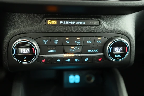 Ford Focus Wagon 1.0 EcoBoost Hybrid 125pk ST Line Business | LED | Winterpack | Camera | Navigatie | Keyless | Lichtmetalen Velgen | Cruis