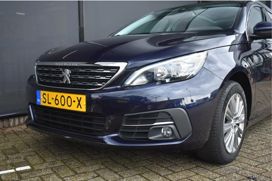 Peugeot 308 SW 1.2 PureTech Blue Lease Premium 130pk Automaat | Trekhaak | Panoramadak | Navigatie | Climate Control | Cruise Control | !!