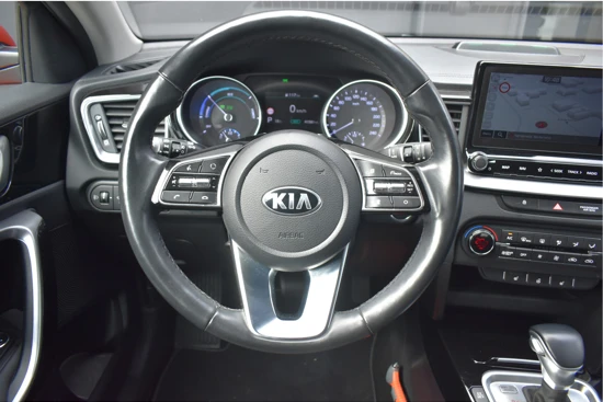 Kia Xceed 1.6 GDi PHEV DynamicPlusLine 140pk | Navigatie 3D | Camera | Stoelverwarming | Half-Leder | Keyless-Entry | Apple Carplay | Andr