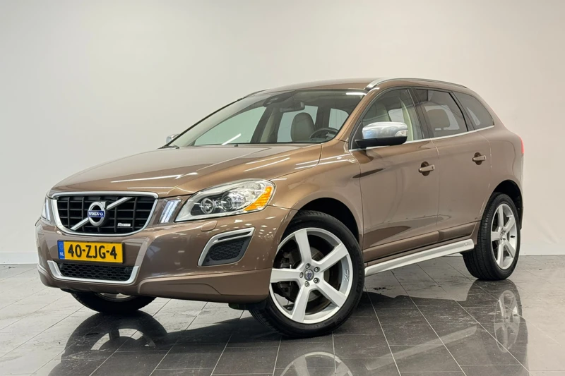 Volvo XC60 T5 R-Design | Navigatie | Stoelverwarming | Gelamineerde ruiten | Keyless | Bi-xenon | Leder | 20" wielen | Premium Sound |