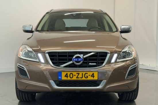 Volvo XC60 T5 R-Design | Navigatie | Stoelverwarming | Gelamineerde ruiten | Keyless | Bi-xenon | Leder | 20" wielen | Premium Sound |