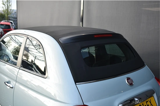 Fiat 500C Cabrio 1.0 Hybrid Dolcevita | Navigatie | Parkeersensoren | 17"LMV | Climate Control | Nieuwstaat! | Apple Carplay | Android Aut