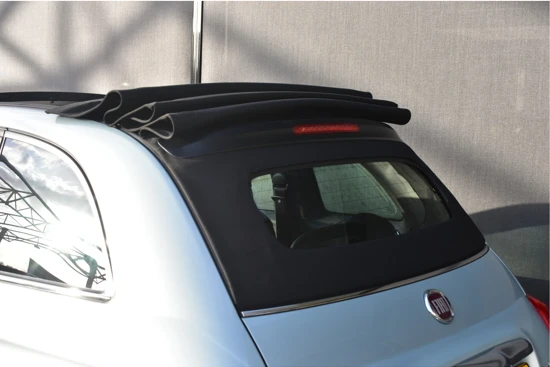 Fiat 500 Cabrio 1.0 Hybrid Dolcevita | Navigatie | Parkeersensoren | 17"LMV | Climate Control | Nieuwstaat! | Apple Carplay | Android Aut