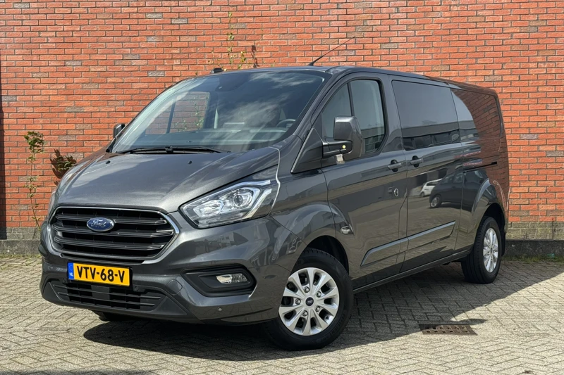 Ford Transit Custom 300 2.0 TDCI L2H1 Limited | Dubbel Cabine | Camera | Navigatie | Carplay | Trekhaak |