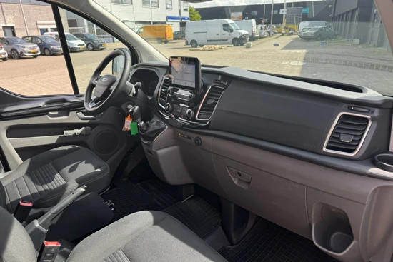 Ford Transit Custom 300 2.0 TDCI L2H1 Limited DC | Achterklep | Passagiersstoel | Camera | Navigatie | Carplay | Trekhaak |