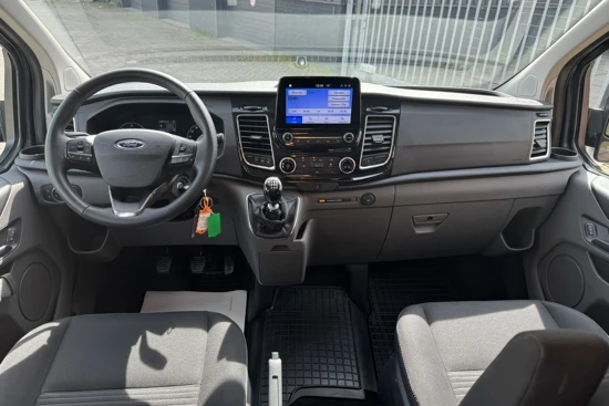 Ford Transit Custom 300 2.0 TDCI L2H1 Limited DC | Achterklep | Passagiersstoel | Camera | Navigatie | Carplay | Trekhaak |