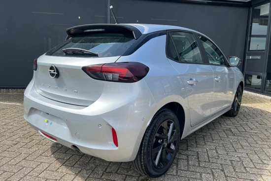 Opel Corsa 1.2 75pk ACTIE-AUTO | DIRECT LEVERBAAR! | Introductiepakket | 16"LMV | Crystal Grey | Achteruitrijcamera | Dodehoek-Detectie | A