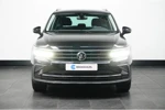 Volkswagen Tiguan 1.5 TSI 150PK DSG-7 Life + | TREKHAAK | CAMERA | AUTO A. KLEP | STANDKACHEL | NAVI BY APP