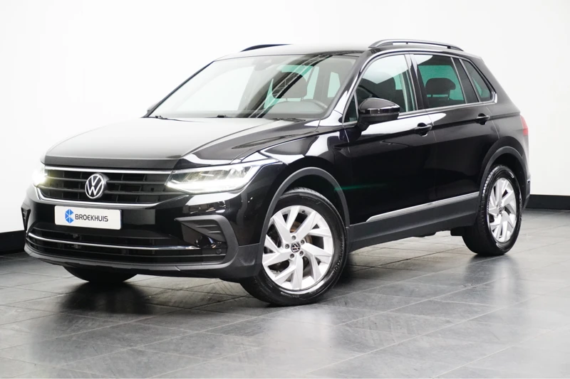 Volkswagen Tiguan 1.5 TSI 150PK DSG-7 Life + | TREKHAAK | CAMERA | AUTO A. KLEP | STANDKACHEL | NAVI BY APP