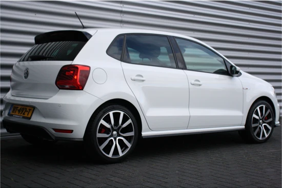 Volkswagen Polo GTI 1.8 TSI 192PK / NAVI / CLIMA / LED / PDC / 17" LMV / BLUETOOTH / CRUISECONTROL / 1E EIGENAAR / NIEUWSTAAT !!