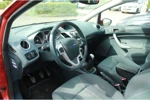 Ford Fiesta 1.25 TITANIUM | TREKHAAK | CLIMA | CRUISE | LM. VELGEN | VOORRUITVERWARMING | PARKEERSENSOREN