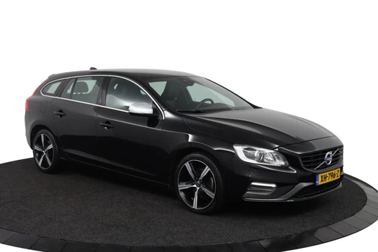 Volvo V60 T4 Aut Business Sport | Stoelverwarming | Climate Control | High Performance Audio | Cruise Control | Parkeersensoren achterzijd