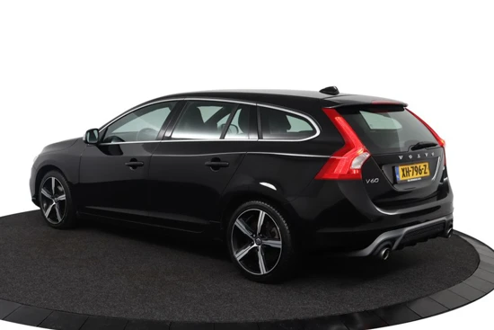 Volvo V60 T4 Aut Business Sport | Stoelverwarming | Climate Control | High Performance Audio | Cruise Control | Parkeersensoren achterzijd